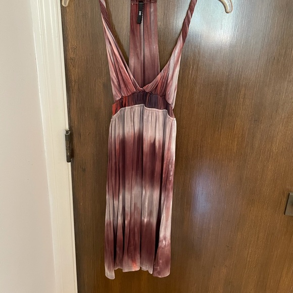 iOi tie dye pleated V-neck brown beige A-line open back sleeveless dress, size S - Picture 4 of 7